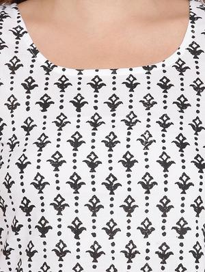 round neck printed top - 17961050 - Standard Image - 5
