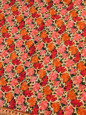 black floral printed stole - 17967796 - Standard Image - 4