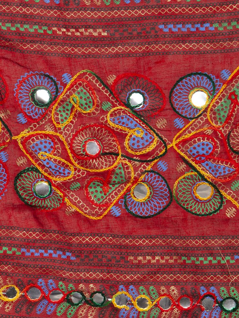 red cotton embroidered dupatta - 17970366 - Zoom Image - 4