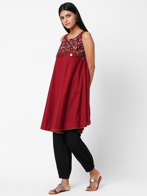 embroidered flared kurta - 17971041 - Standard Image - 2