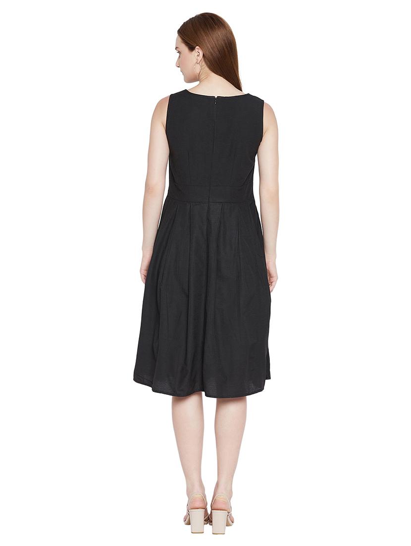 round neck embellished a-line dress - 17975381 - Zoom Image - 3
