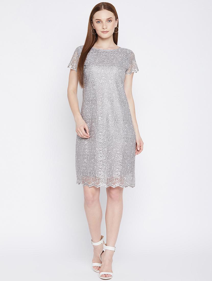 round neck embellished bodycon dress - 17975538 - Zoom Image - 4