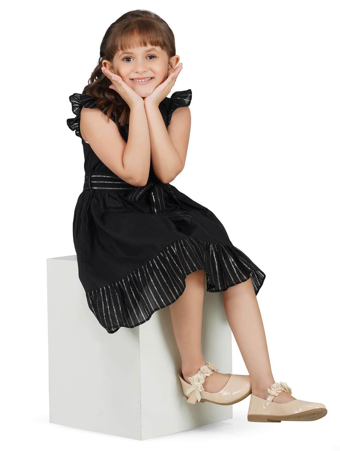 black solid frock - 17976610 - Zoom Image - 5