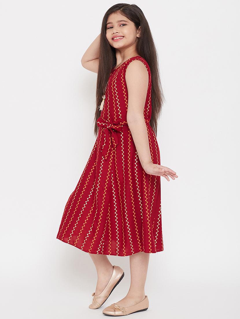 red printed frock - 17985825 - Zoom Image - 2