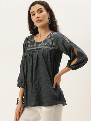 slit sleeved embroidered detail top - 17995066 - Standard Image - 2