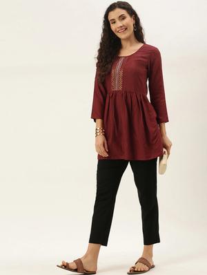 round neck embellished top - 17995075 - Standard Image - 4