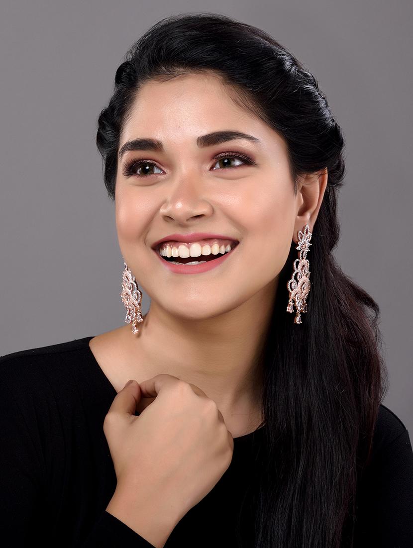 white brass drop earring - 17997902 - Zoom Image - 2