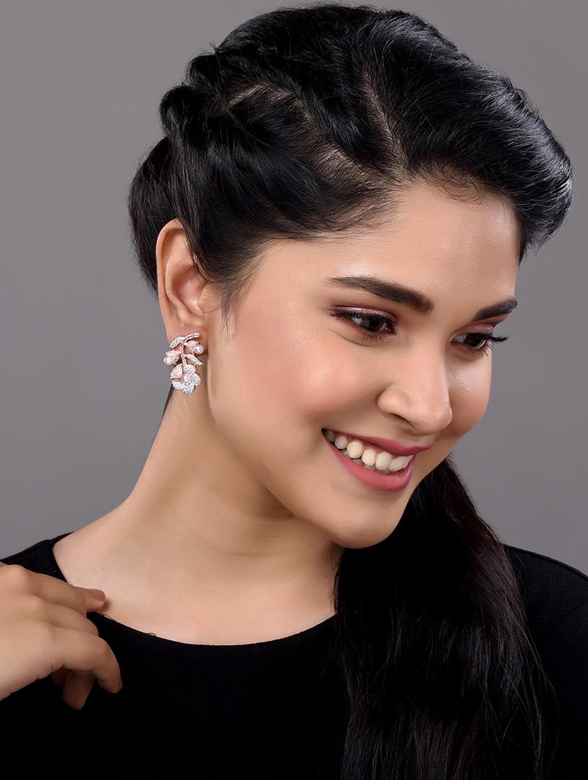 white brass studs earring - 17997903 - Zoom Image - 2