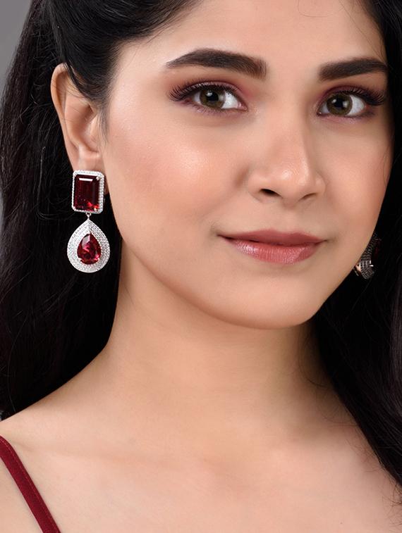 red brass drop earring - 17997918 - Zoom Image - 2