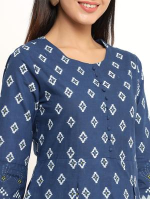 round neck printed tunic - 18007236 - Standard Image - 5