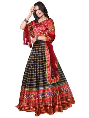 black silk flared lehenga - 18011951 - Standard Image - 2