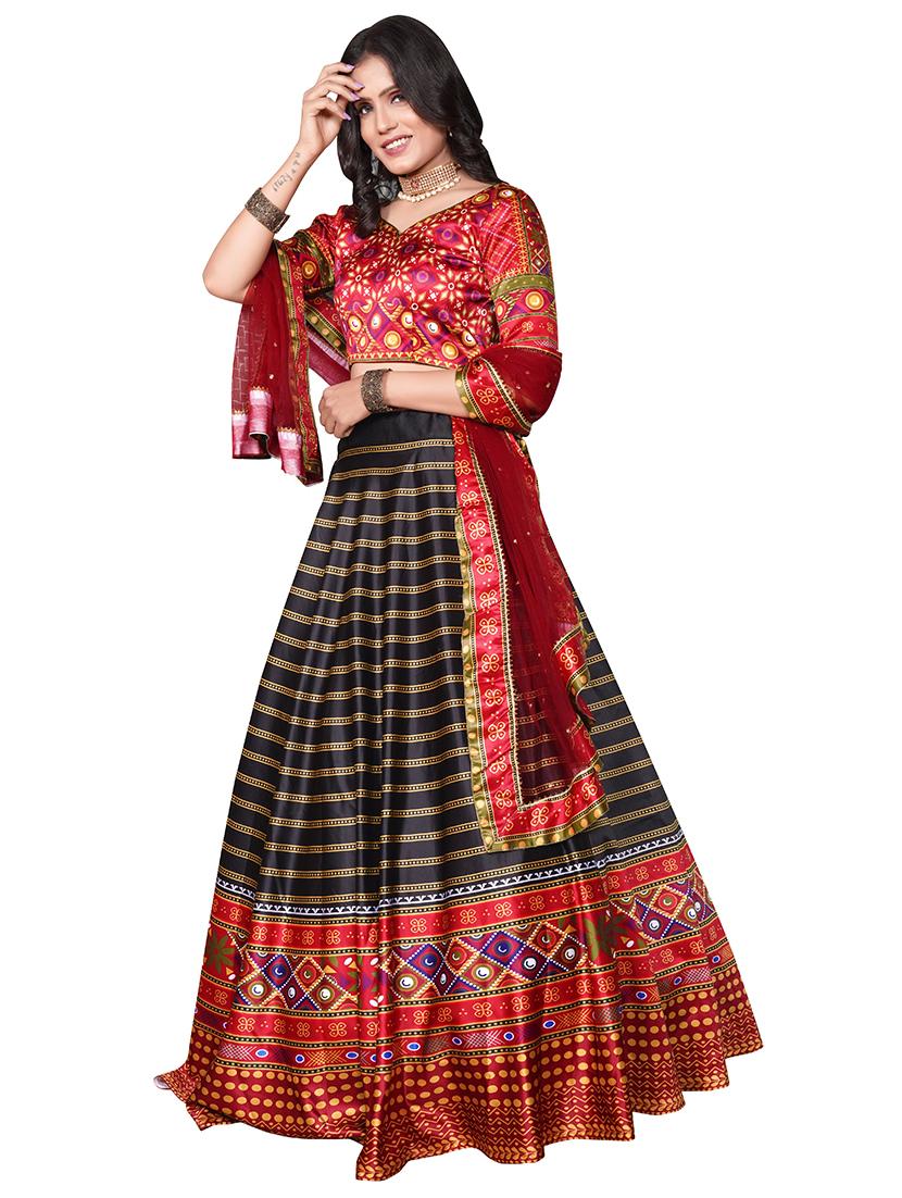 black silk flared lehenga - 18011951 - Zoom Image - 2