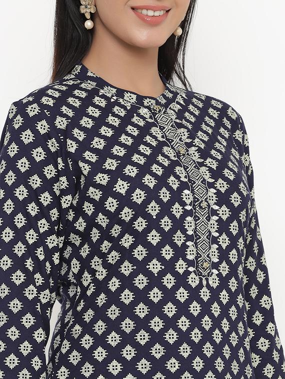 navy rayon straight kurta - 18012116 - Zoom Image - 4