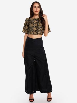 black floral blouse - 18013834 - Standard Image - 4