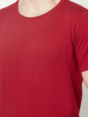 maroon round neck solid t-shirt - 18020077 - Standard Image - 5