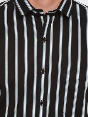 black striped casual shirt - 18024378 - Standard Image - 5
