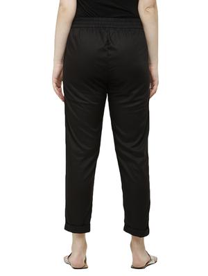 black solid cigarette pants trouser - 18025110 - Standard Image - 3