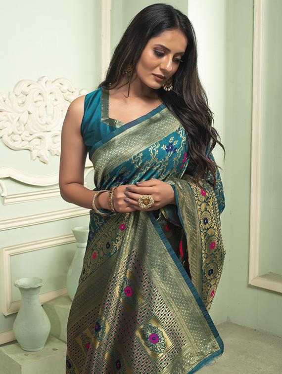 jacquard work banarasi saree with blouse - 18025991 - Zoom Image - 2
