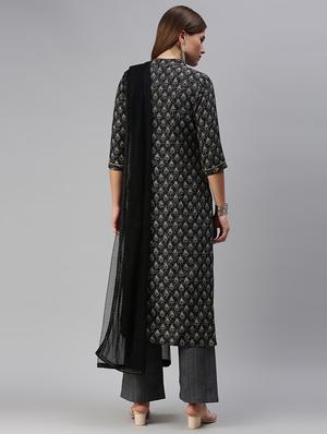 printed unstitched suit set - 18026244 - Standard Image - 3