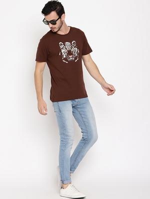 brown chest print t-shirt - 18026459 - Standard Image - 4