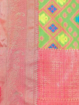 green art silk kanjivaram saree with blouse - 18028097 - Standard Image - 4