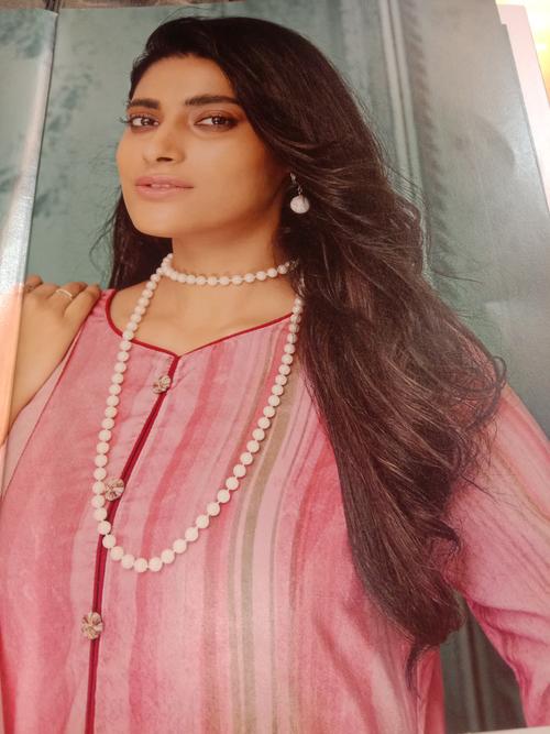 suite dupatta shalwar in velvet - 18028932 - Standard Image - 1