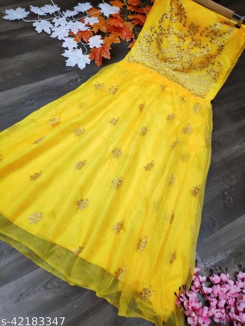 gowns - 18031015 - Standard Image - 1