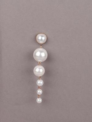 gold metal drop earring - 18034086 - Standard Image - 4