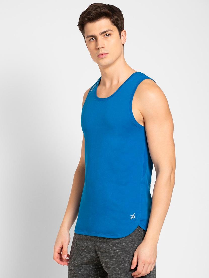 blue solid vest - 18038385 - Zoom Image - 2