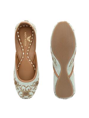 green faux leather slip on jutis & mojaris - 18042443 - Standard Image - 4