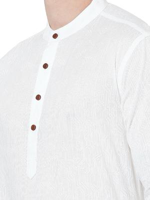white color medium men's kurta - 18046474 - Standard Image - 4