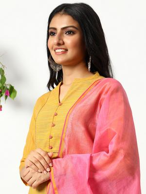 yellow cotton suit set - 18049185 - Standard Image - 4