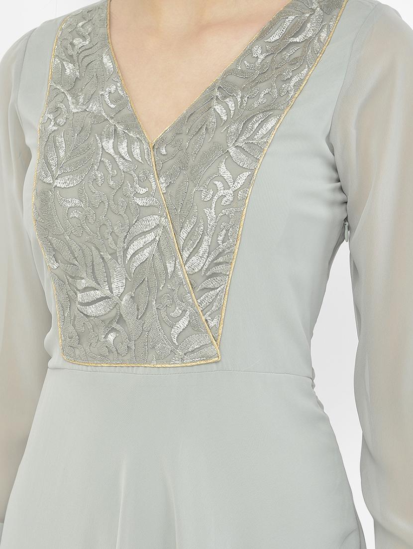 bishop sleeved self design maxi dress - 18056465 - Zoom Image - 4