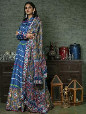 blue printed a-line set - 18056544 - Standard Image - 4
