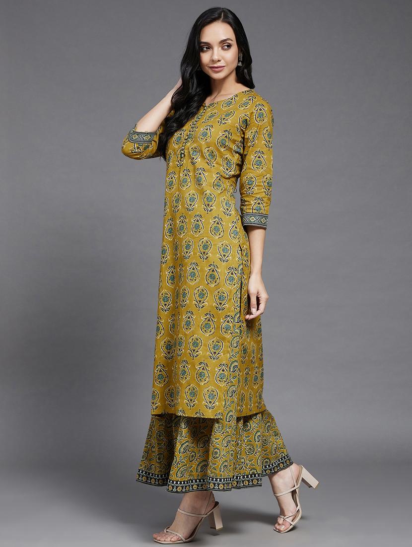 floral printed straight kurta and flared palazzo set - 18069110 - Zoom Image - 2