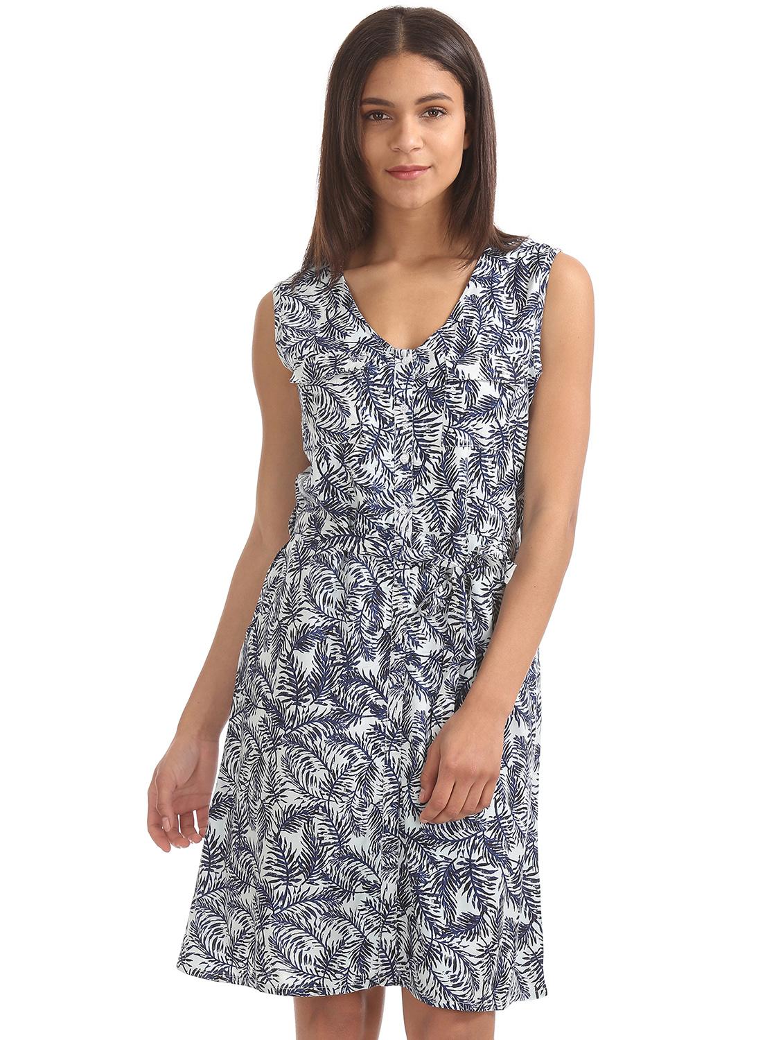 v-neck printed a-line dress - 18073520 - Zoom Image - 1
