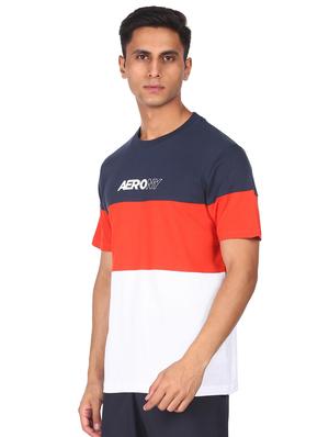 white color-blocked t-shirt - 18074356 - Standard Image - 2