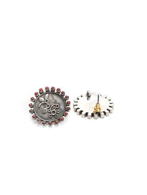 silver studs earring - 18082929 - Standard Image - 4