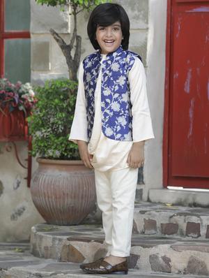 white floral kurta set - 18107576 - Standard Image - 2
