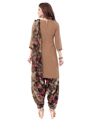 set of 2 printed unstitched suit set - 18114716 - Standard Image - 5
