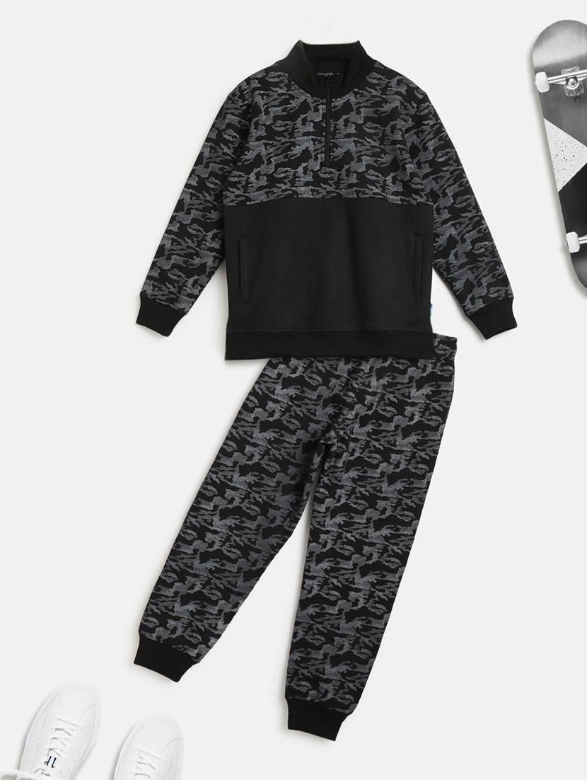 black camouflage track wear - 18117372 - Zoom Image - 1