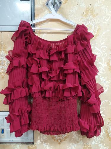 tops red - 18117434 - Standard Image - 1
