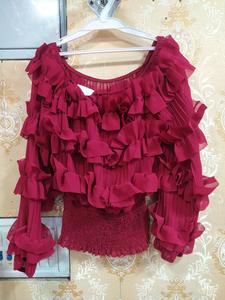 tops red - 18117434 - Standard Image - 2