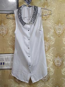 tops white - 18117719 - Standard Image - 2