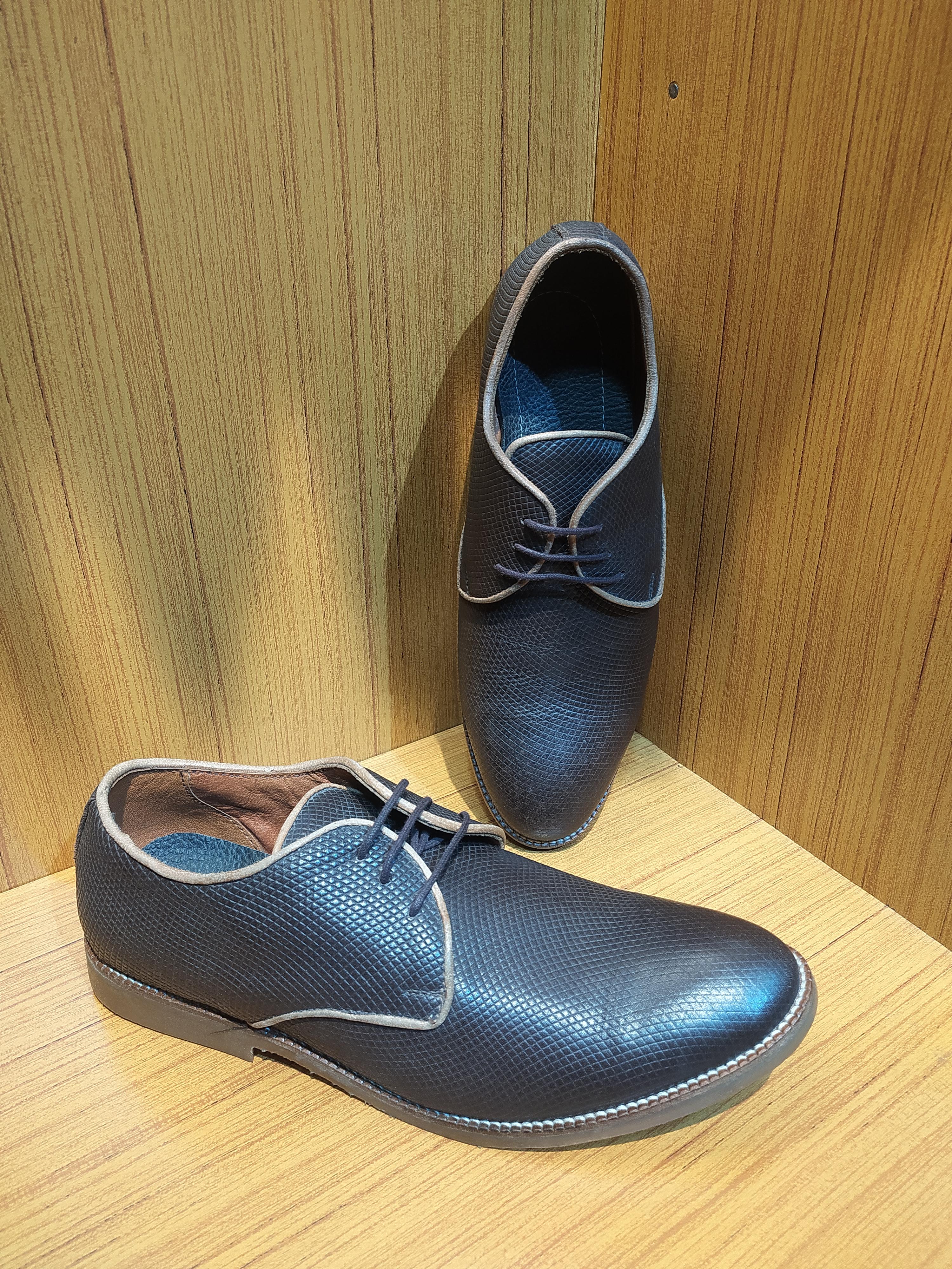 brown formal shoes - 18118234 - Zoom Image - 1