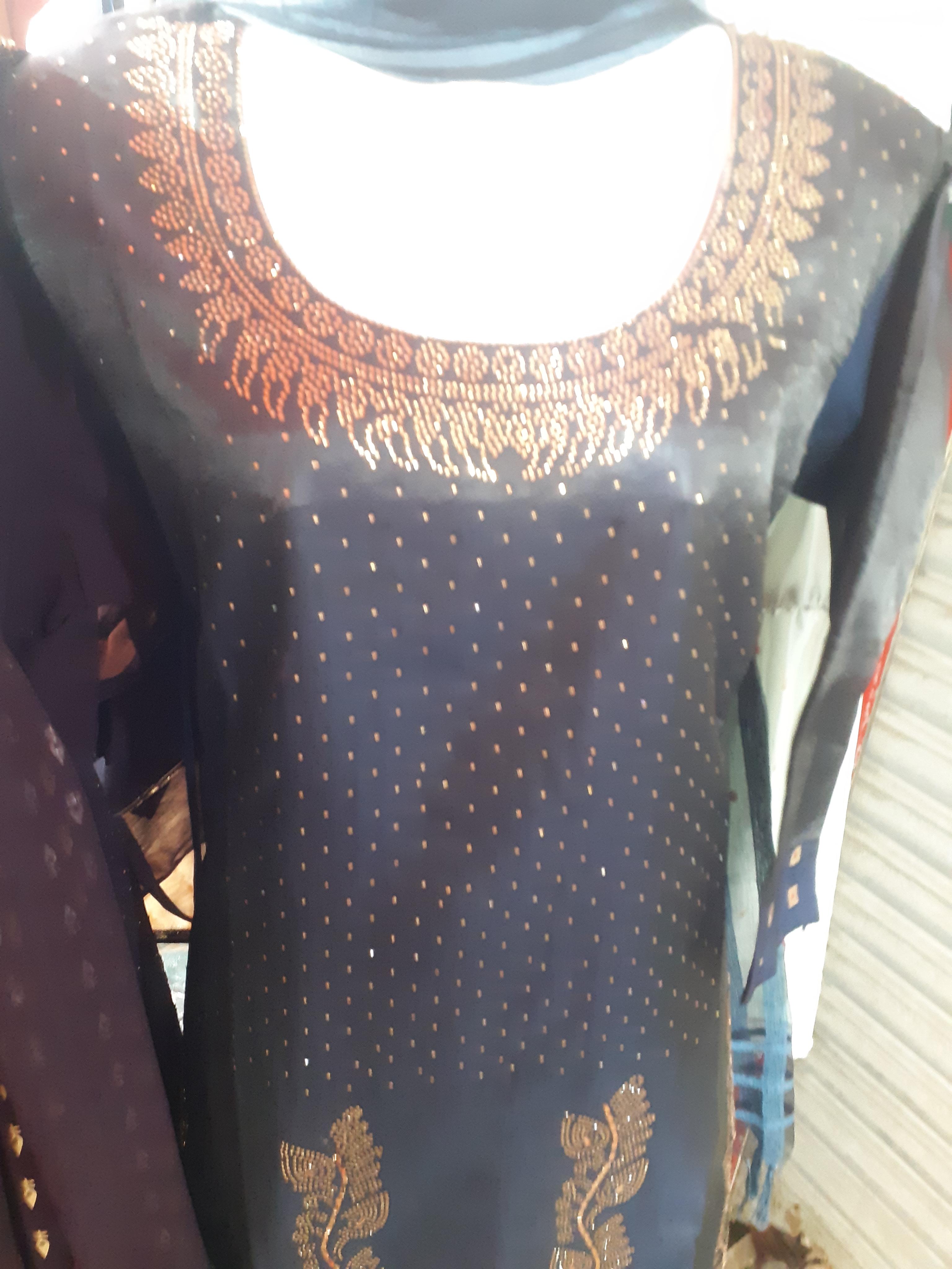 ladies suit - 18118737 - Zoom Image - 2