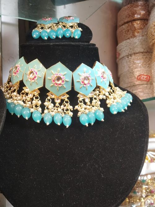 ladies jewellery - 18119211 - Standard Image - 1