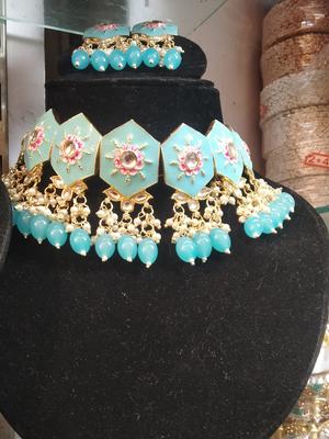 ladies jewellery - 18119211 - Standard Image - 2