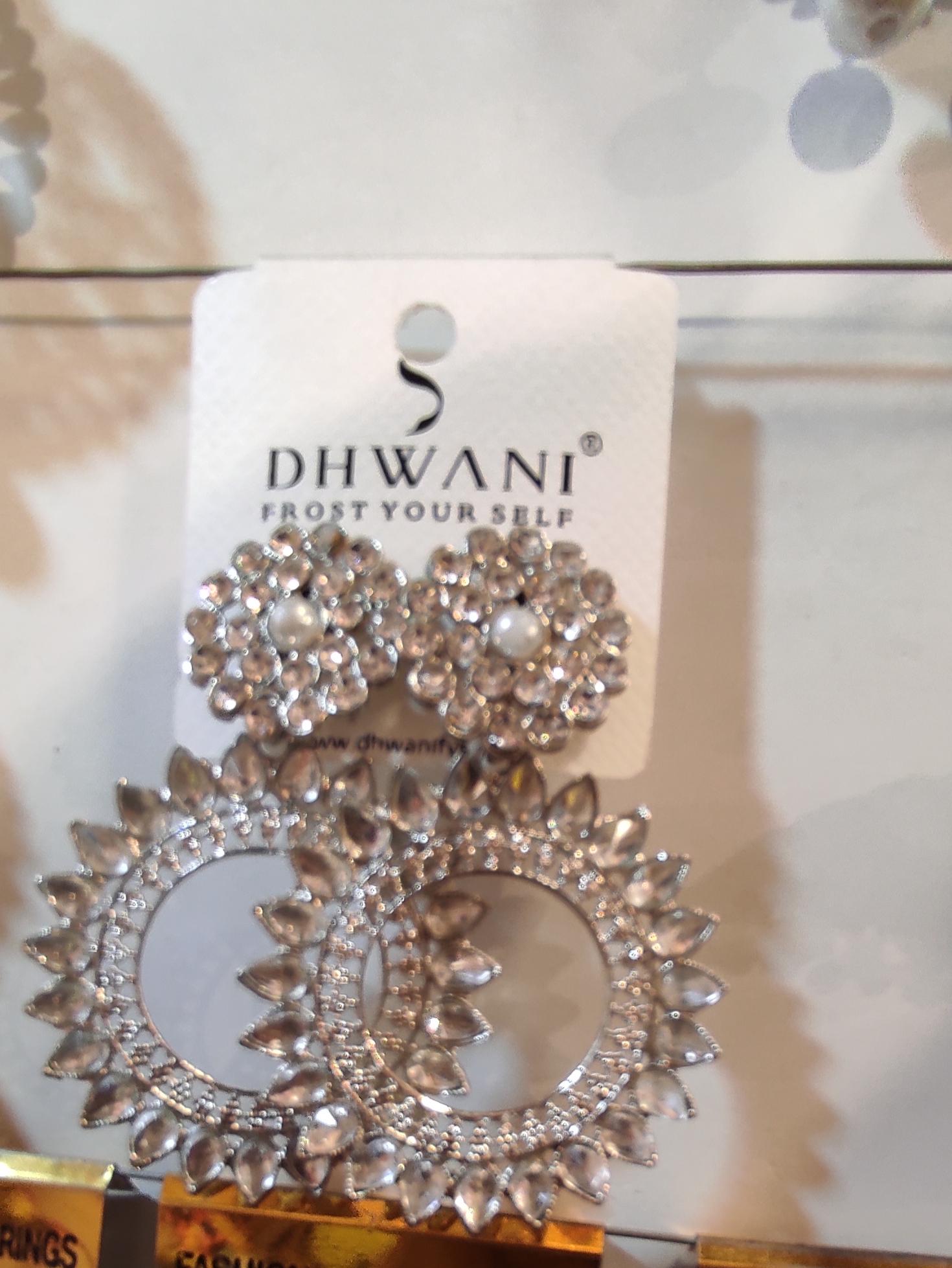 earring - 18119254 - Zoom Image - 1