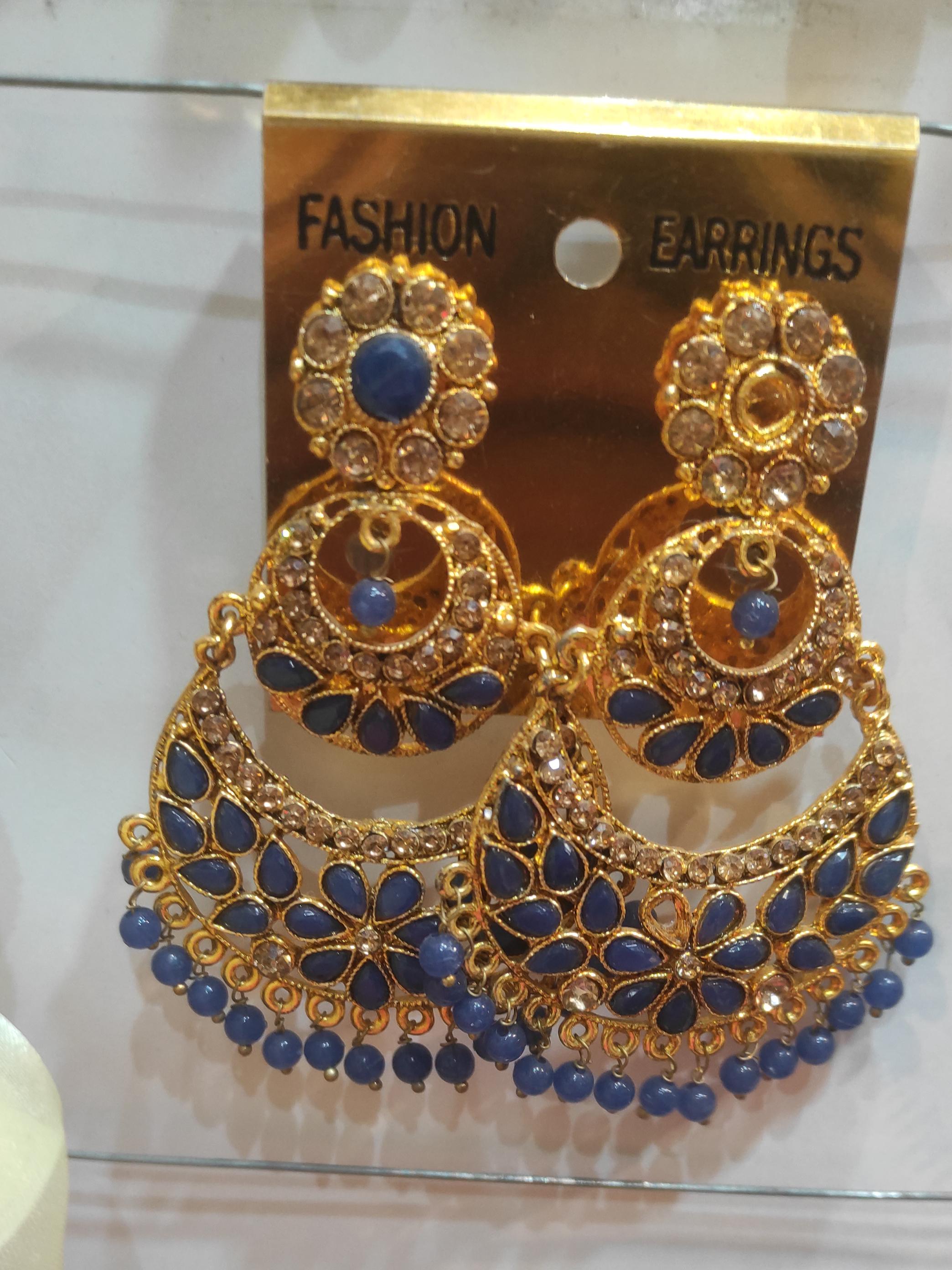earring - 18119257 - Zoom Image - 1